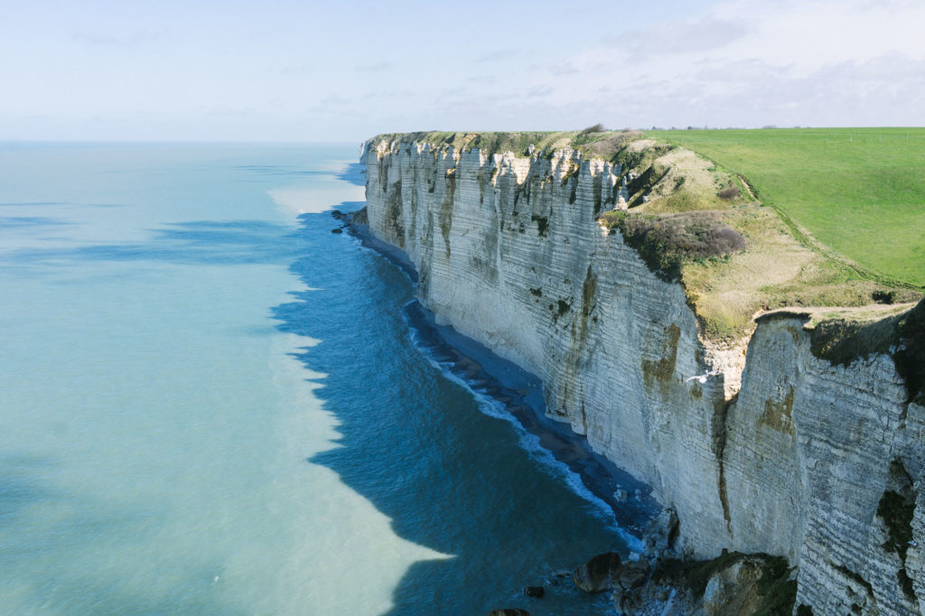 Vue sur les falaises d'Etretat